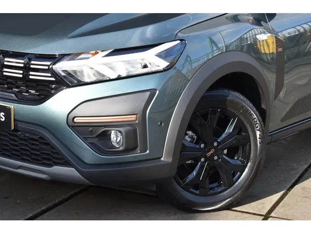 Dacia Sandero Stepway TCe 110 Extreme 2024 Benzine 4