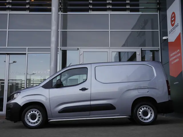 Peugeot Partner 1.5 BlueHDI Premium Long 2021 Diesel 2