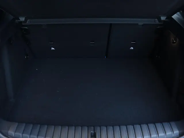 BMW 1 Serie 118i 2022 Benzine 12