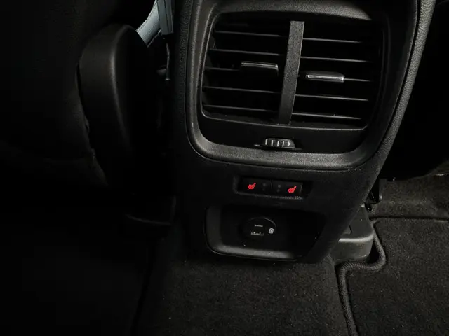 Ford Kuga 2.5 PHEV Titanium X 2021 Hybride Benzine 27