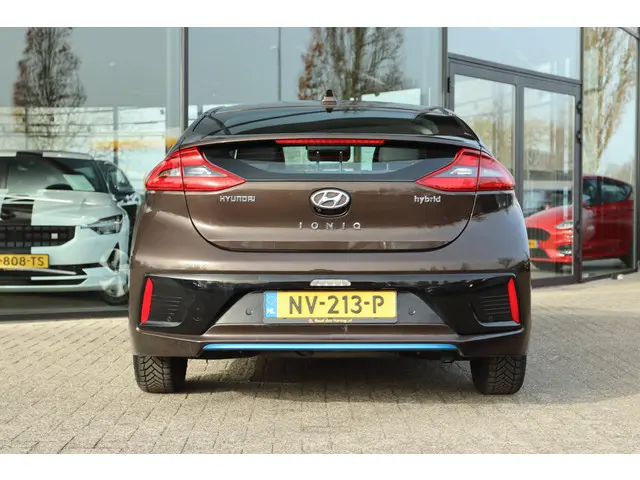 Hyundai IONIQ 1.6 GDi COMFORT AUT. 2018 Hybride Benzine 11
