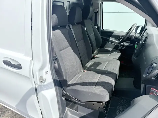 Mercedes-Benz eVito 111 2020 Elektrisch 8