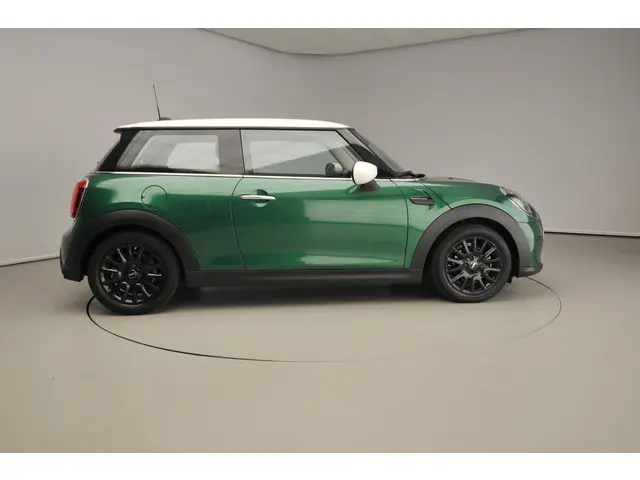 MINI 3-Deurs Cooper 2021 Benzine 4