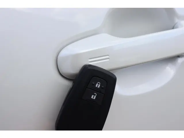 Toyota C-HR 1.8 Hybrid Executive 2019 Hybride Benzine 20