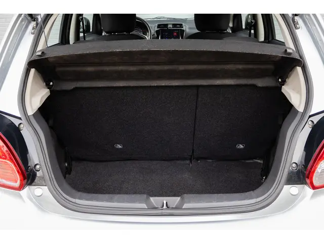 Mitsubishi Space Star 1.0 Cool+ 2018 Benzine 8
