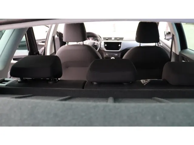 SEAT Arona 1.0 TSI Style Business Intense 2019 Benzine 15
