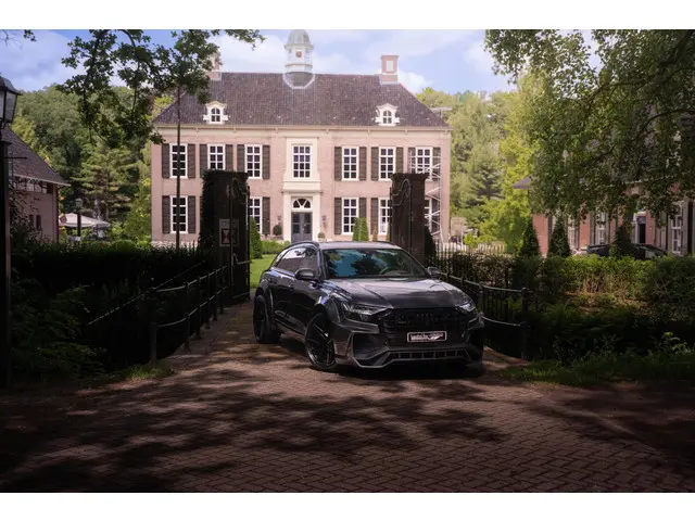 Audi Q8 3