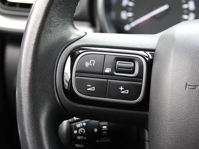 Citroën C3 1.2 PureTech 82PK Shine 2017 Benzine 27