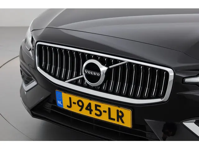 Volvo V60 2.0 T4 Inscription 2020 Benzine 23