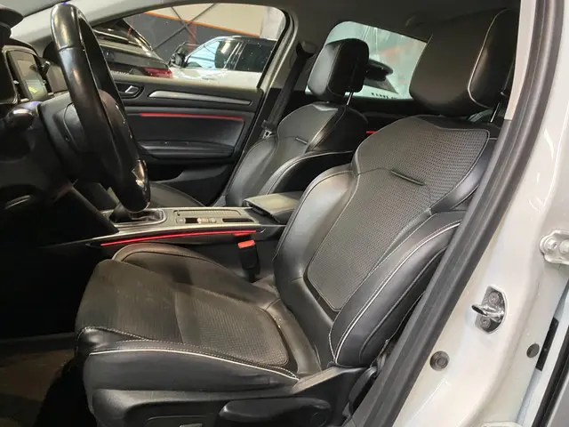 Renault Mégane 1.2 TCe Bose NAVI HUD 132 PK 2016 Benzine 27