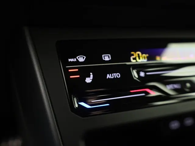 Volkswagen Polo 1.0TSI/95PK R-Line DSG 2025 Benzine 9