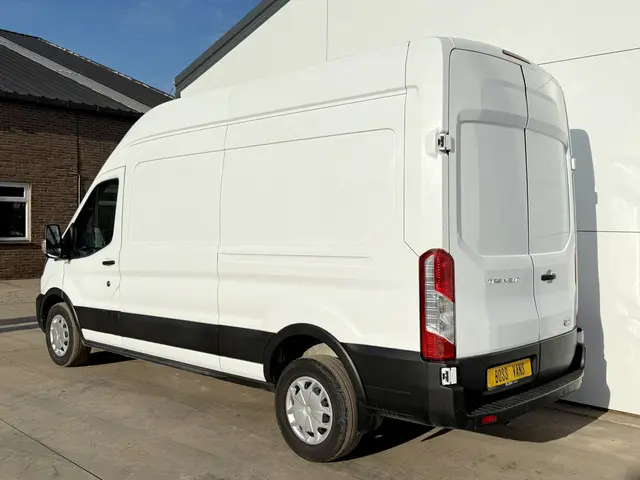 Ford Transit 350 2.0 TDCI 170PK 2023 Diesel 2
