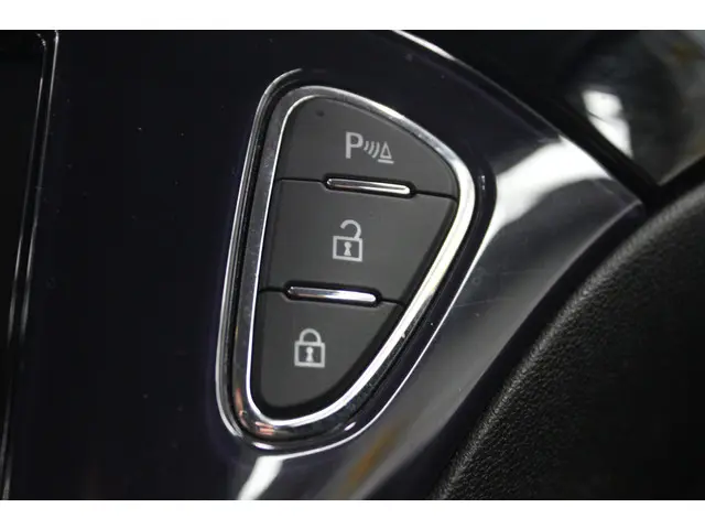Opel ADAM 1.4 Jam 2013 Benzine 19