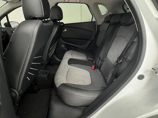 Renault Captur 0.9 TCe Intens 2017 Benzine 12