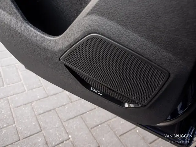 Audi Q3 45 TFSI e S-Line 2022 Hybride Benzine 14
