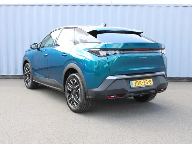 Peugeot 3008 1.2 Hybrid 145 Allure 2025 Hybride Benzine 5
