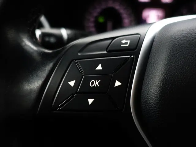 Mercedes-Benz A-Klasse 180 Prestige- 2015 Benzine 15