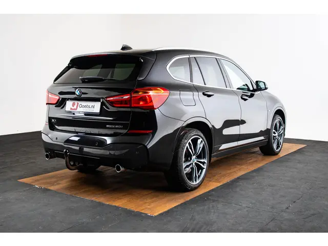 BMW X1 sDrive20i High Executive 2019 Benzine 2