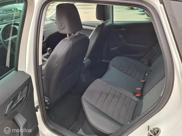 SEAT Ibiza 1.0 TSI FR Business Intense 2019 Benzine 9