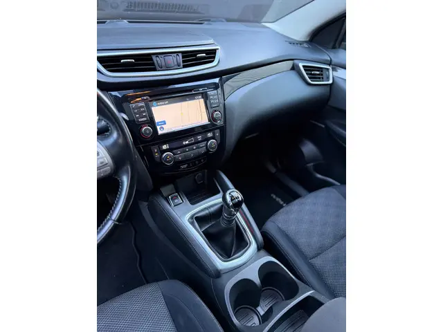 Nissan QASHQAI 1.2 N-Connecta Panorama 2017 Benzine 54