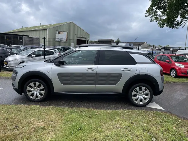 Citroën C4 Cactus 1.2 VTi Business 2014 Benzine 4