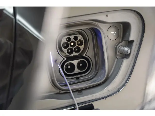 Volvo XC40 P8 Recharge AWD R-Design 2021 Elektrisch 41