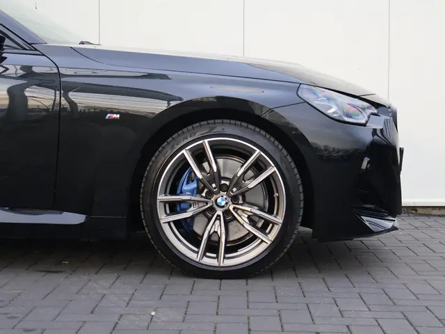 BMW 2 Serie Coupé M240i xDrive 2022 Benzine 8