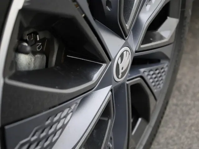 Škoda Karoq 1.5TSI/150PK ACT Sportline DSG 2025 Benzine 26