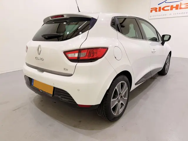 Renault Clio HB 0.9 TCe 90 Night&Day 2015 Benzine 22
