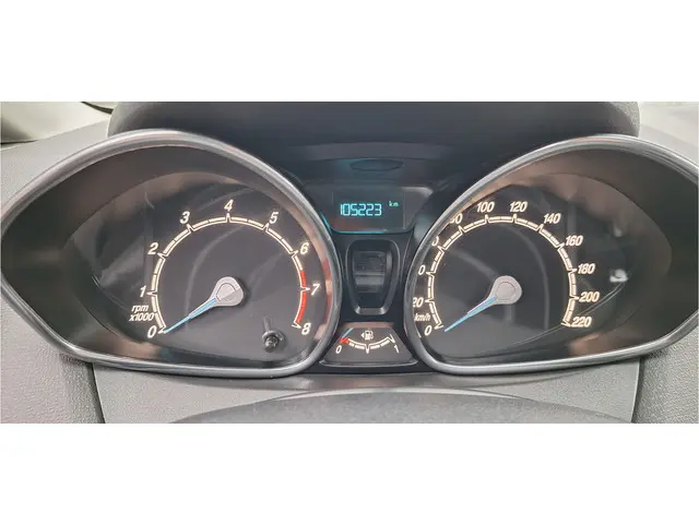 Ford Fiesta Titanium 2017 Benzine 10