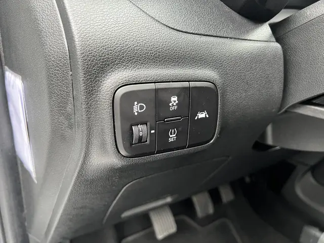 Hyundai i10 1.0 Comfort 2023 Benzine 29