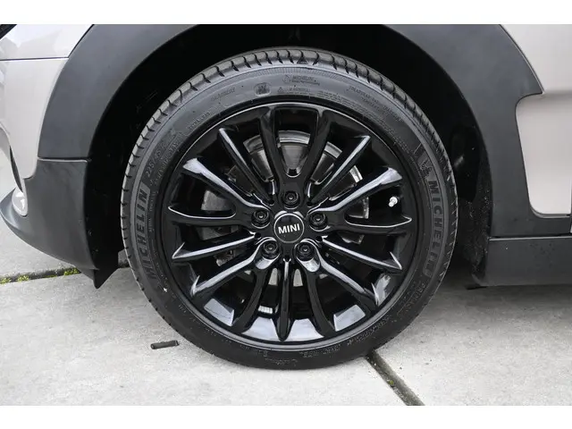 MINI Clubman Mini 1.5 Cooper MINI Yours 2022 Benzine 4