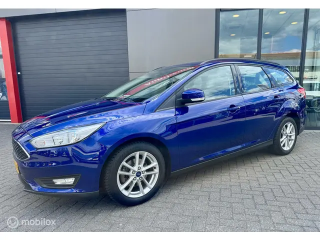 Ford Focus Wagon 1.0 Lease Edition 2017 Benzine 4