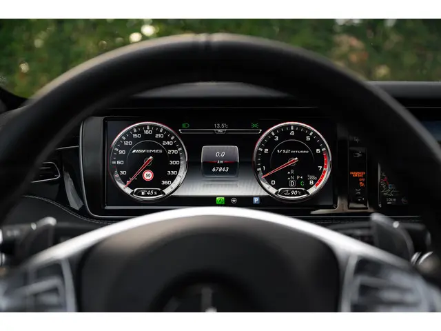 Mercedes-Benz S-Klasse Coupé AMG 65 2015 Benzine 18