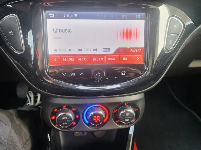 Opel ADAM 1.2 Glam 2013 Benzine 8