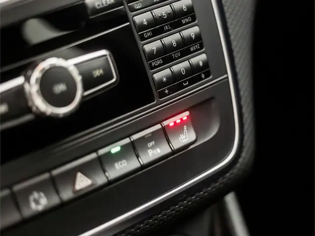 Mercedes-Benz A-Klasse 180 Black Sport 2013 Benzine 10