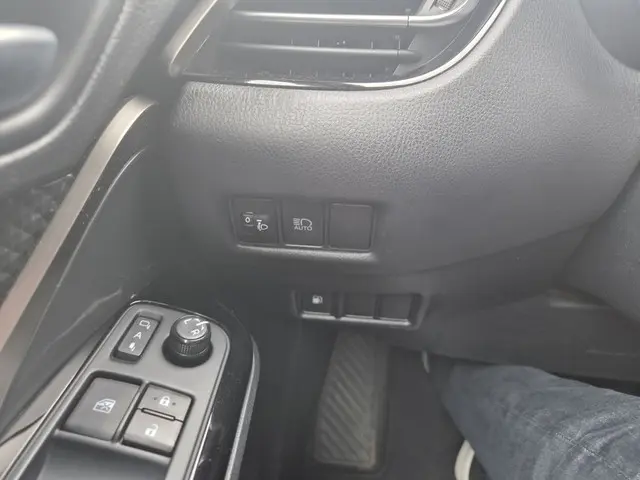 Toyota C-HR 1.8 Hybrid Dynamic 2018 Hybride Benzine 8