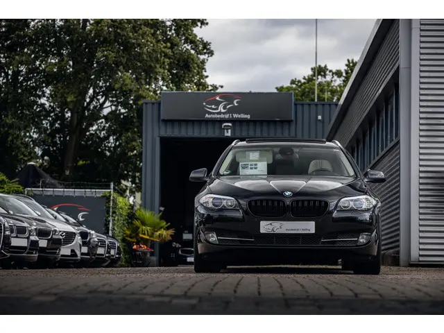 Kia Ceed 1.6 T-GDi GT trekhaak / pano / 1e eig. 2020 Benzine 4