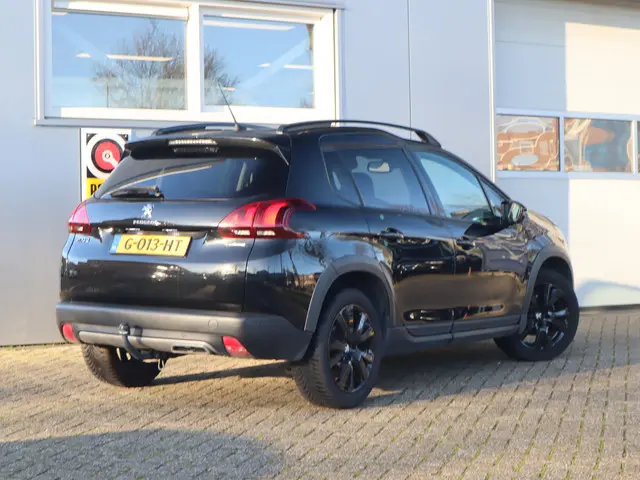 Peugeot 2008 1.2 PureTech GT-Line 2019 Benzine 4