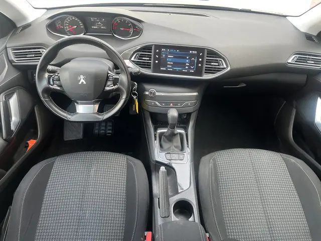 Peugeot 308 PureTech 130 Blue Lease Premium 2018 Benzine 7