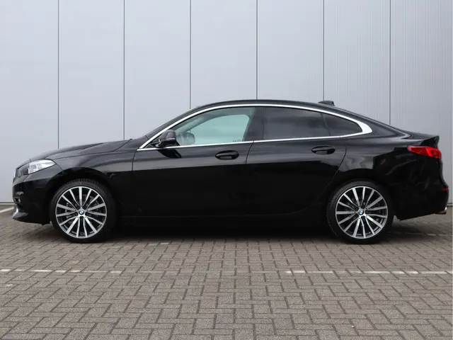 BMW 2 Serie Gran Coupé 218i High Executive 2020 Benzine 17
