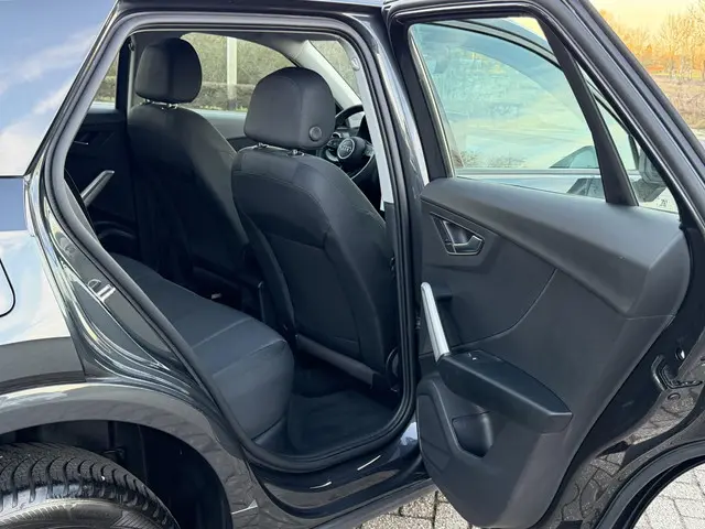 Audi Q2 35 TFSI S Edition 2024 Benzine 22