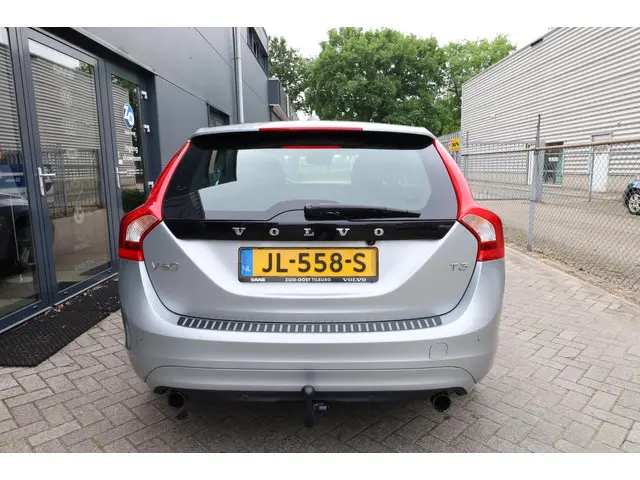 Volvo V60 2.0 T3 Nordic+ 2016 Benzine 5