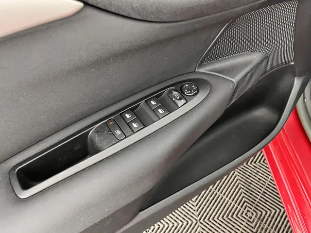 Citroën C4 1.6 e-HDi Ligne Business 2014 Diesel 23