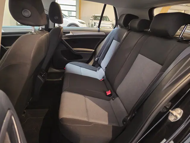 Volkswagen Golf 1.2 TSI Business Edition R 2015 Benzine 17