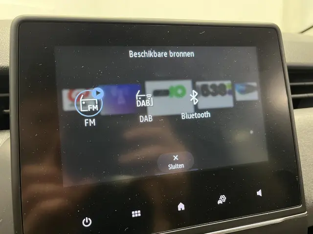 Renault Clio 1.0 TCe 90 GPF evolution 2024 Benzine 18