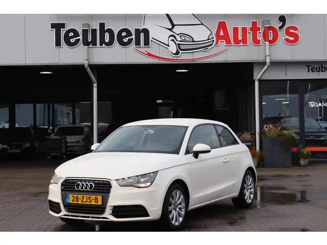 Audi A1 1.2 TFSI Connect 2013 Benzine