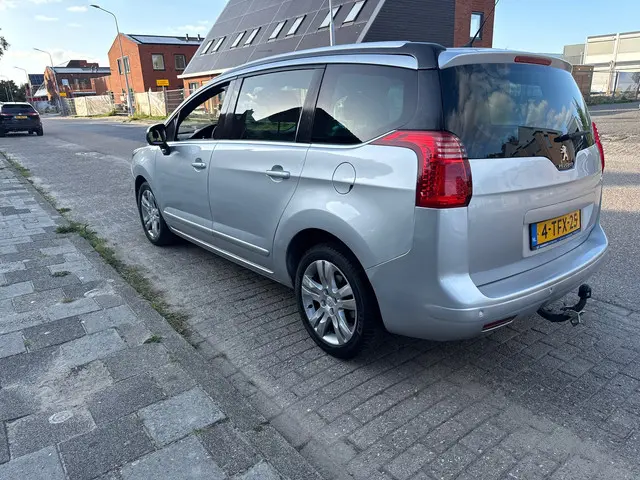 Peugeot 5008 1.6 THP Allure 7p. 2014 Benzine 7