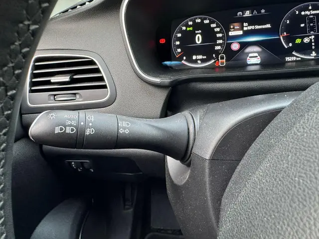 Renault Mégane Estate 1.3 TCe 140 Techno 2023 Benzine 30