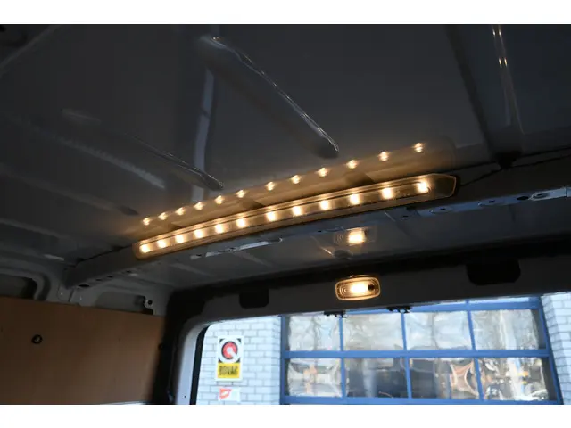 Mercedes-Benz Sprinter 317 CDI L2H2 Pro 2024 Diesel 15